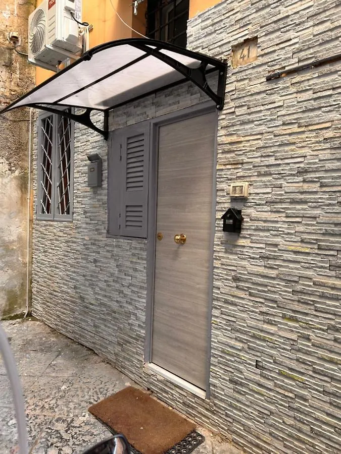 Mini House Vicoletto Pontenuovo 41 Apartment Naples