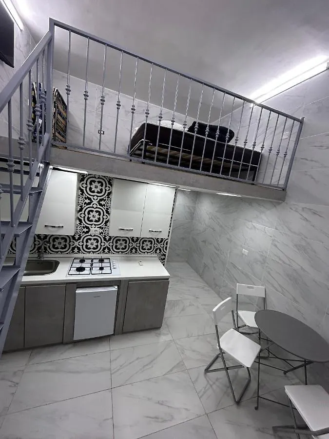 Mini House Vicoletto Pontenuovo 41 Apartment Naples 0*,  Italy